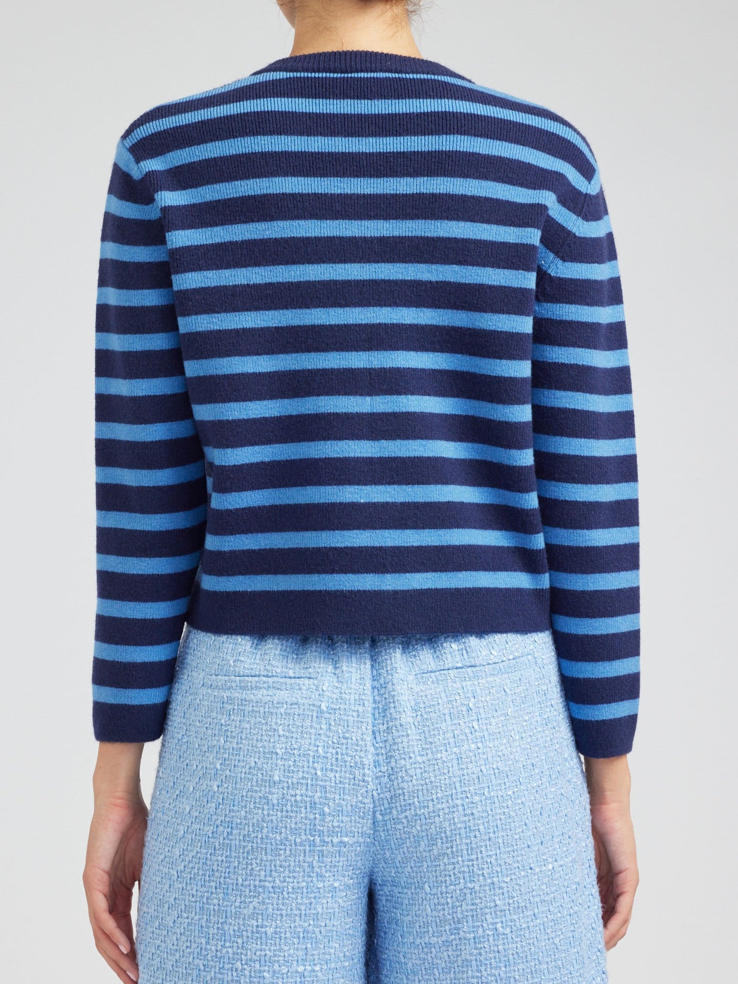 Striped cardigan
Button down cardigan
Long sleeve cardigan
Women's cardigan
Casual cardigan
Striped button-up cardigan
Round neck cardigan
Playful button cardigan
Cozy knit cardigan
Comfortable cardigan
Stylish striped cardigan
Vertical striped cardigan
Horizontal striped cardigan (depending on the stripe direction)
Multi-striped cardigan
Long sleeve round neck cardigan
Knit cardigan
Soft cardigan
Cozy fabric cardigan
Everyday cardigan
Casual wear
Layering piece
Comfortable style
Fashion cardigan