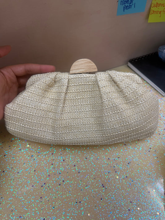 The Dianne Clutch