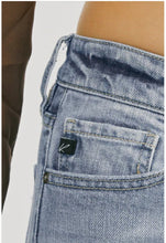 Load image into Gallery viewer, Rae Mid Rise Boyfriend Fit
